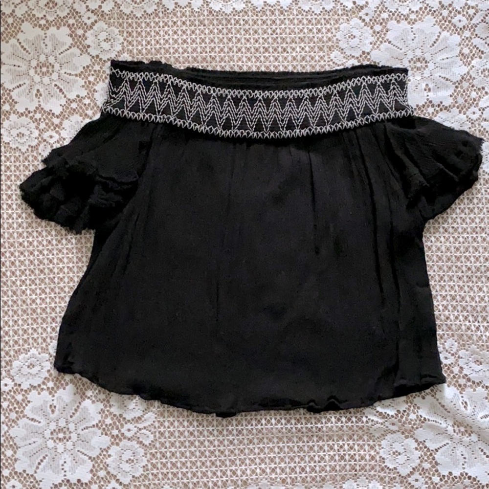 Onetheland Off Shoulder Blouse